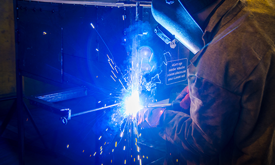 20260223_Monitor_Manufactura